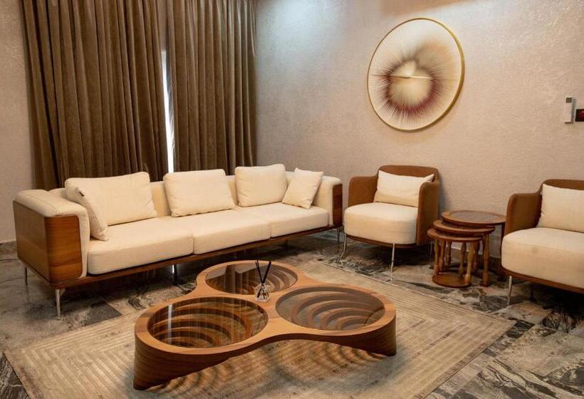 سوییت سوپریور, Yanna Apartment By Khaliques