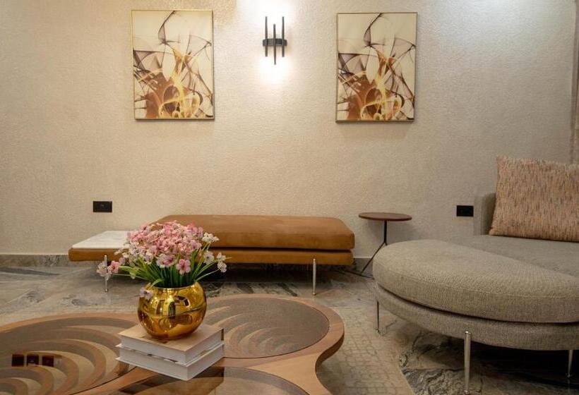 آپارتمان 2 خوابه, Yanna Apartment By Khaliques