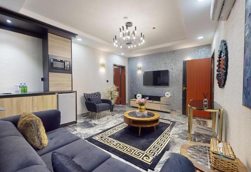 سوییت, Yanna Apartment By Khaliques