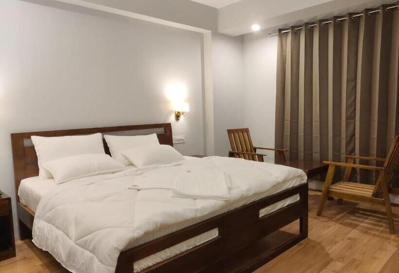 Quarto Estandar Individual, Apricot Inn Kargil