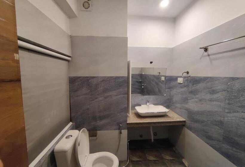 Quarto Estandar Individual, Apricot Inn Kargil