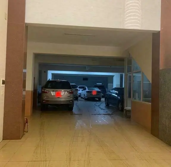 اتاق خانوادگی, Khách Sạn Lê Lợi