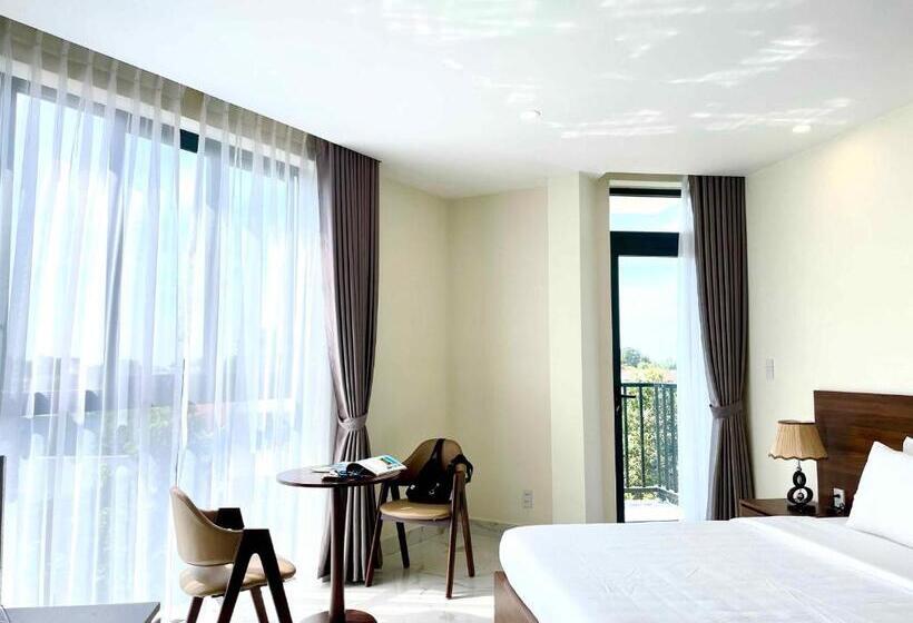 سوییت سوپریور, Hoàng Triều Hotel   Marina Bình Dương
