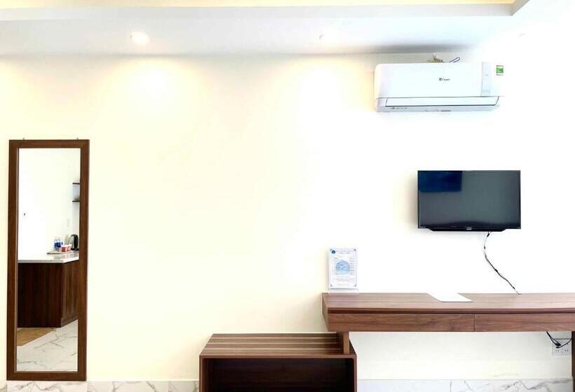 سوییت سوپریور, Hoàng Triều Hotel   Marina Bình Dương