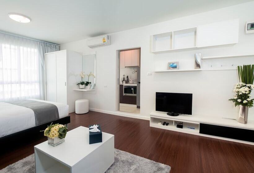 Studio Standard, First Choice Suites