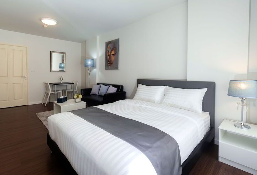 Studio Standard, First Choice Suites