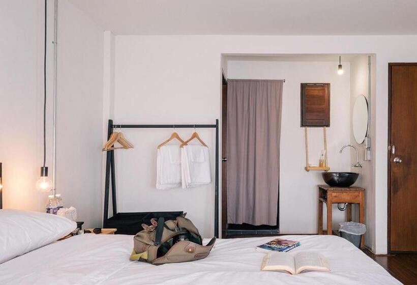 Номер Стандарт, Happynest Inspiring Hostel