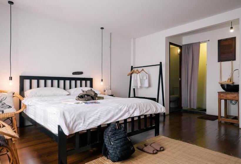 Номер Стандарт, Happynest Inspiring Hostel