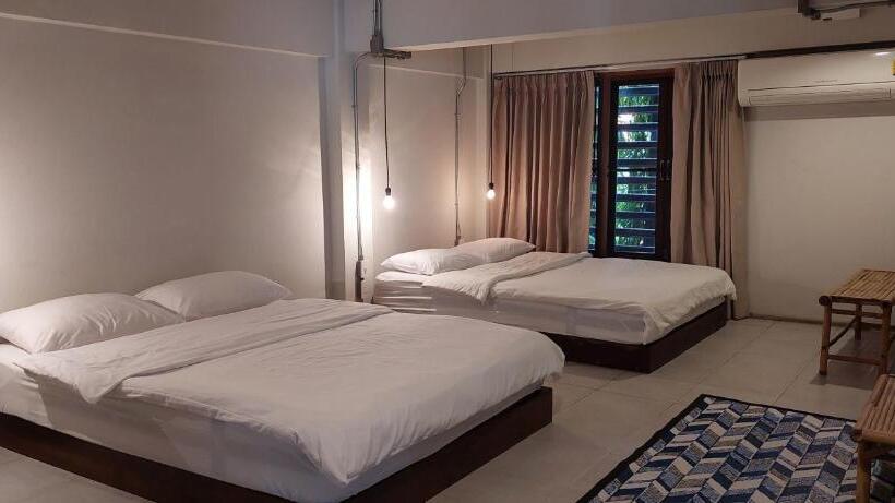 Номер Стандарт Трехместный, Happynest Inspiring Hostel