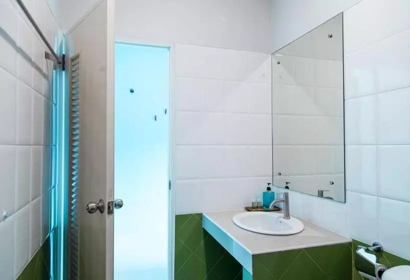 اتاق استاندارد با بالکن, Kamala Beach Residence Sha Extra Plus