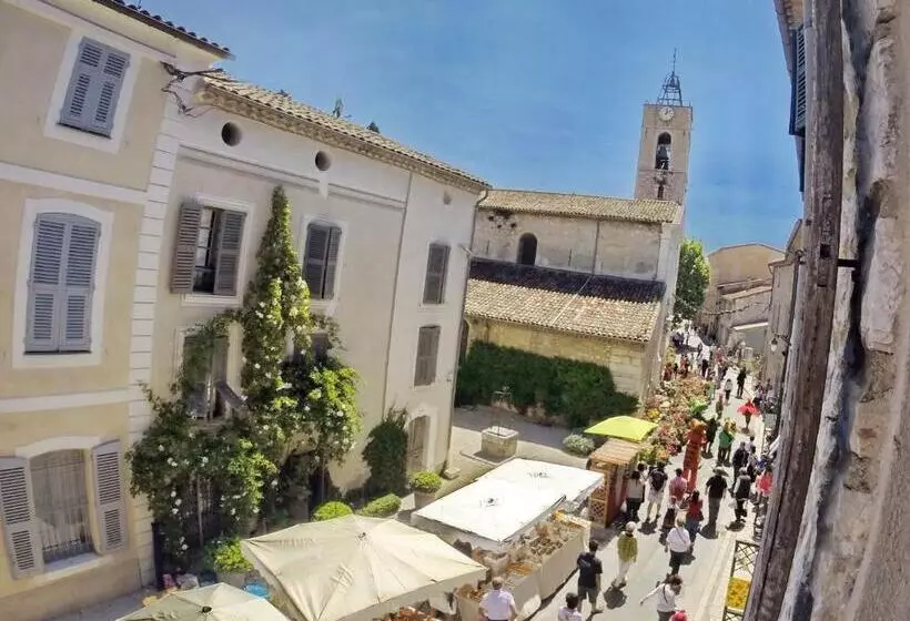 سوئیت با تخت بزرگ, Maison Carles Bnb
