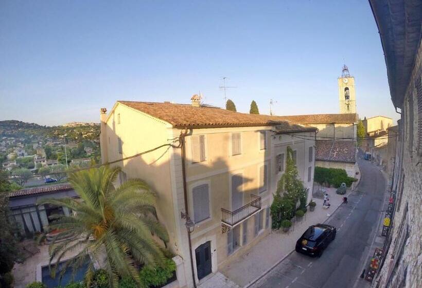 جناح عائلي, Maison Carles Bnb