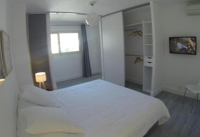 شقة غرفة نوم واحدة مزودة بشُرفة, Maison Carles Bnb