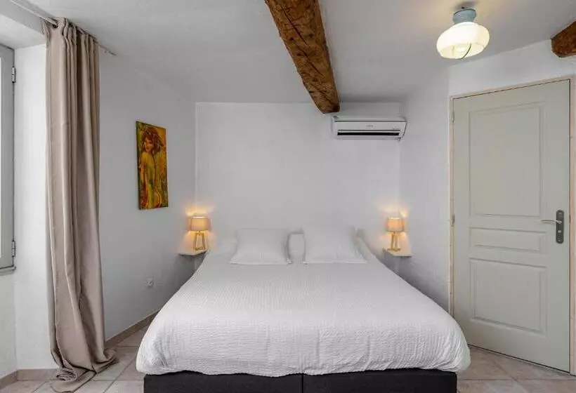 استودیو استاندارد با تخت کینگ, Maison Carles Bnb