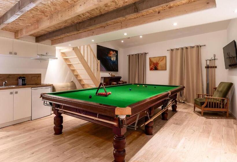 디럭스 스위트, Maison Carles Bnb