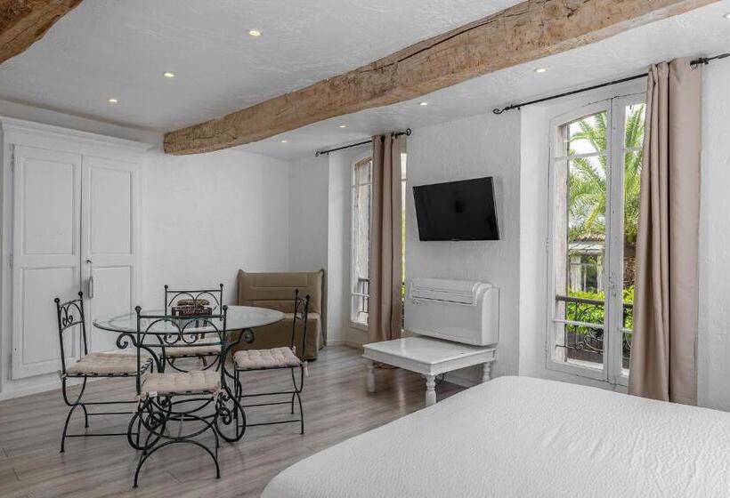 جناح عائلي, Maison Carles Bnb