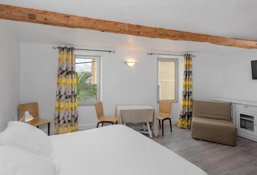 جناح عائلي, Maison Carles Bnb