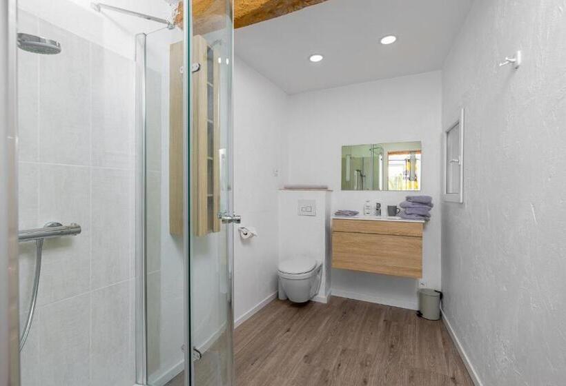 جناح عائلي, Maison Carles Bnb