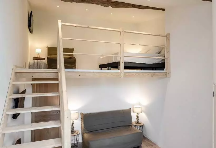 سوییت خانوادگی, Maison Carles Bnb