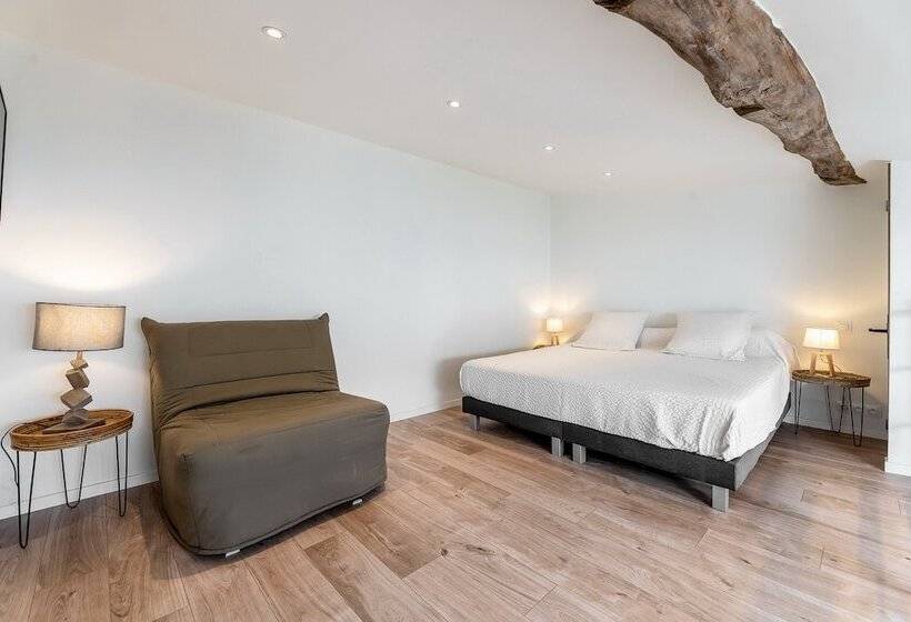 جناح عائلي, Maison Carles Bnb