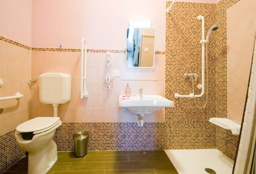 اتاق استاندارد, Pisa Tower