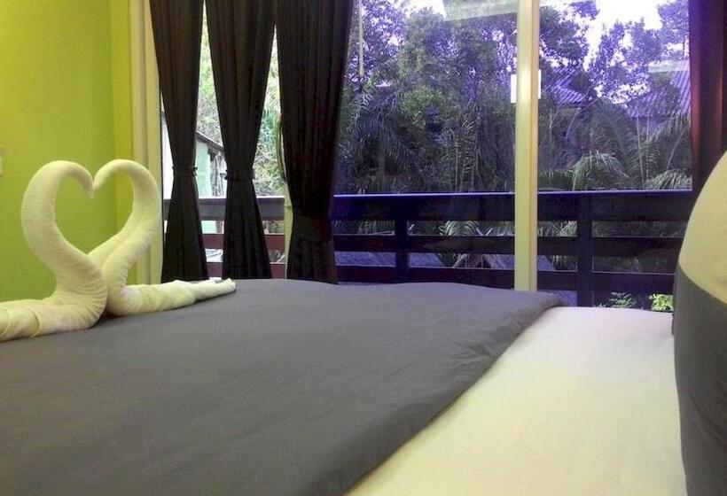 غرفة إقتصادية, Sinsamut  Koh Samed