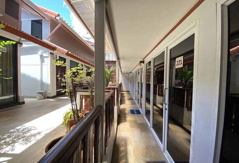 غرفة إقتصادية, Sinsamut  Koh Samed