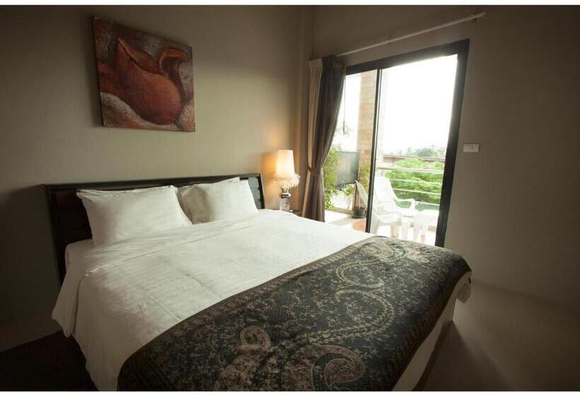 غرفة عائلية, Green Residence