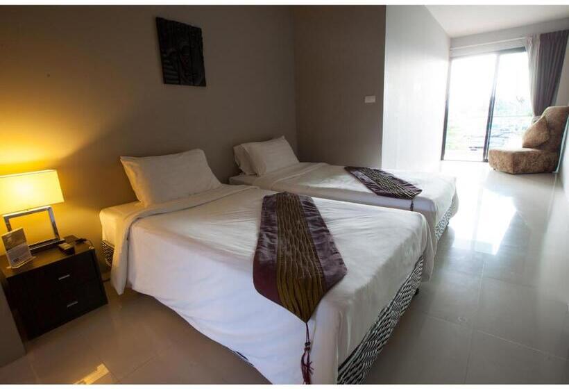 غرفة عائلية, Green Residence