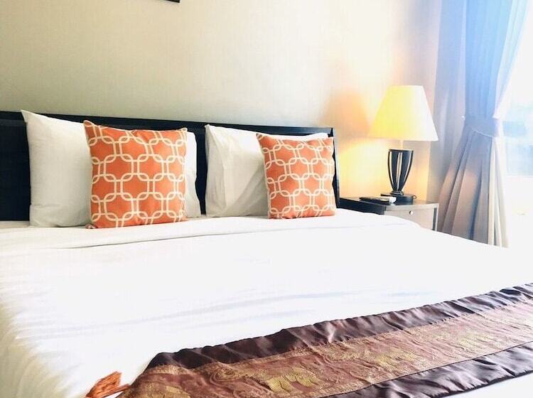 غرفة عائلية, Green Residence