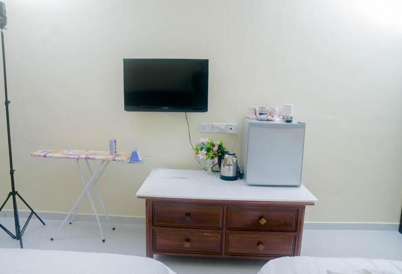 Triple Room Sea View, Penarak Bamboo Beach Motel