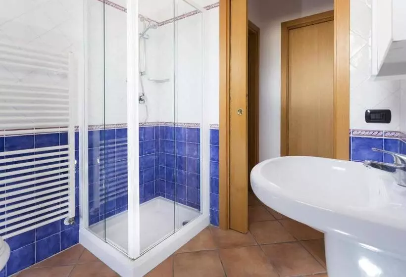 آپارتمان 2 خوابه با بالکن, Residence Del Sole