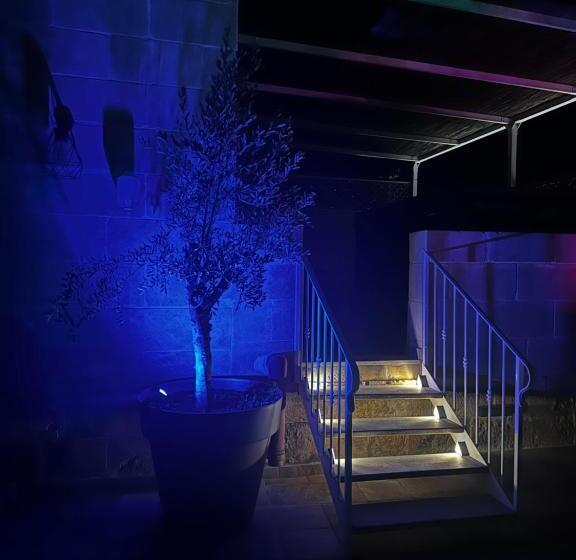 سوئیت با تخت بزرگ, Ta Pinu Spa Suite Luxury Heritage Living