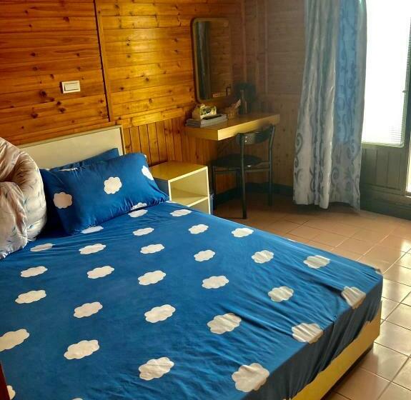 اتاق استاندارد با چشم‌انداز کوهستان, Junlin Holiday Farm