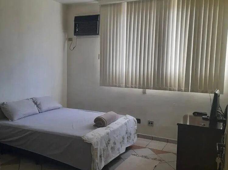 デラックスルーム, Quattrô Suítes Santos