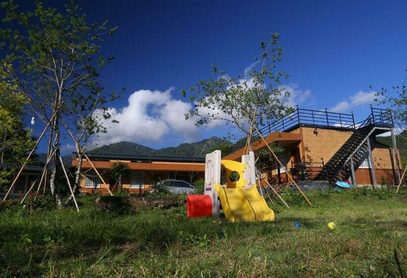 اتاق استاندارد چهار تخته, Go Bill B&b