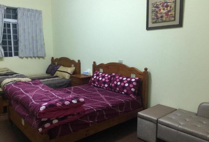 اتاق استاندارد چهار تخته, Go Bill B&b