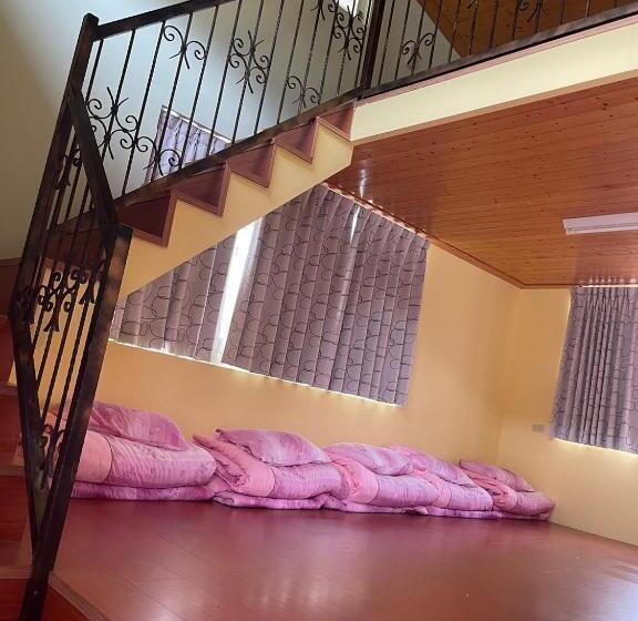 تختخواب در اتاق مشترک, Go Bill B&b