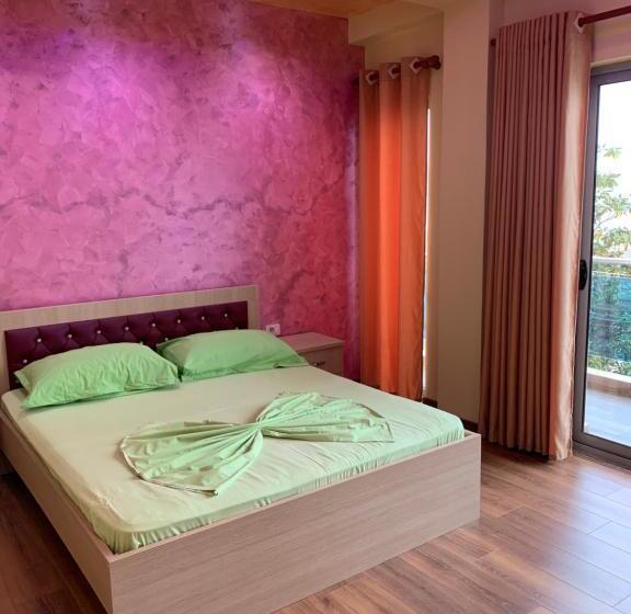 اتاق لوکس, Besa