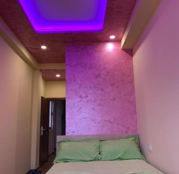 اتاق لوکس با چشم‌انداز دریا, Besa