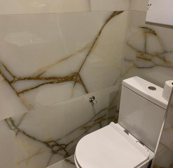 اتاق لوکس با چشم‌انداز دریا, Besa