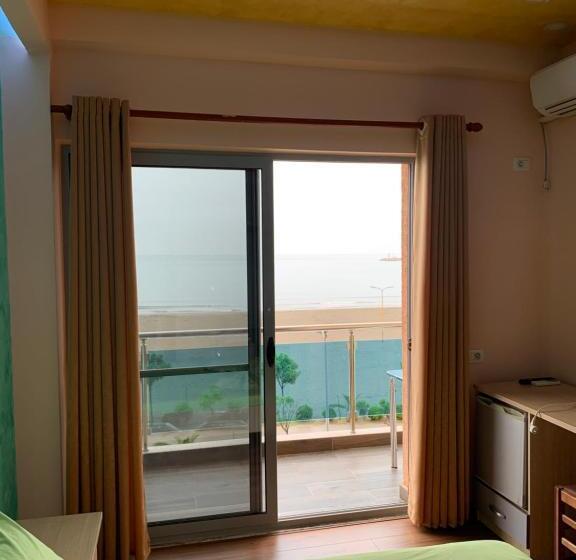 اتاق لوکس, Besa