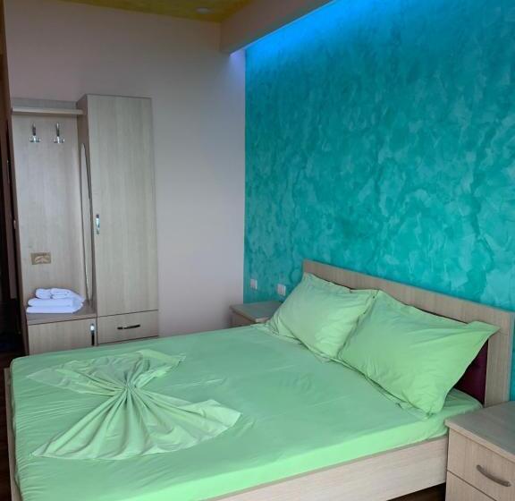 اتاق لوکس, Besa