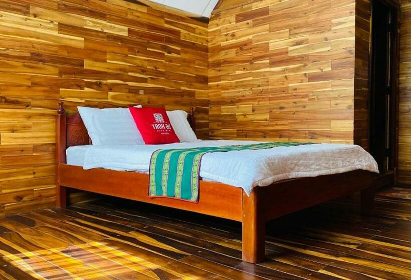اتاق لوکس, Troh Bư S Bungalows