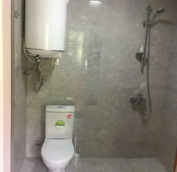 اتاق استاندارد چهار تخته, Guest House Victor