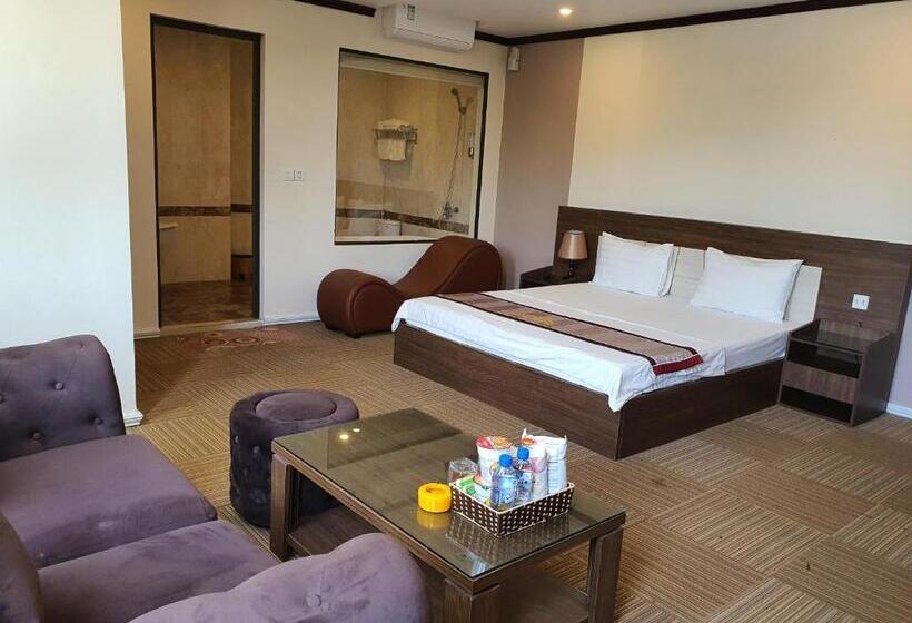 اتاق لوکس با تخت بزرگ, Khách Sạn Hoàng Gia Ii