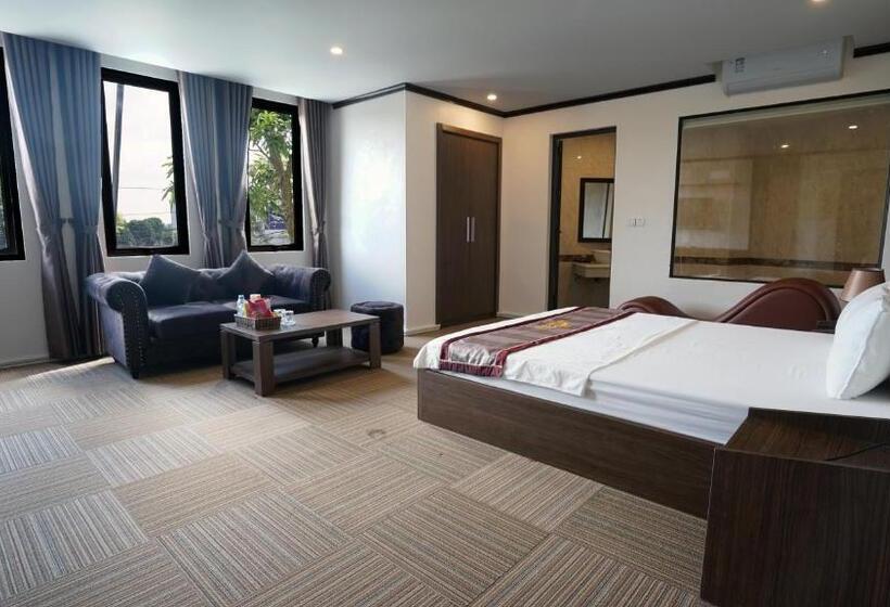 اتاق لوکس با تخت بزرگ, Khách Sạn Hoàng Gia Ii