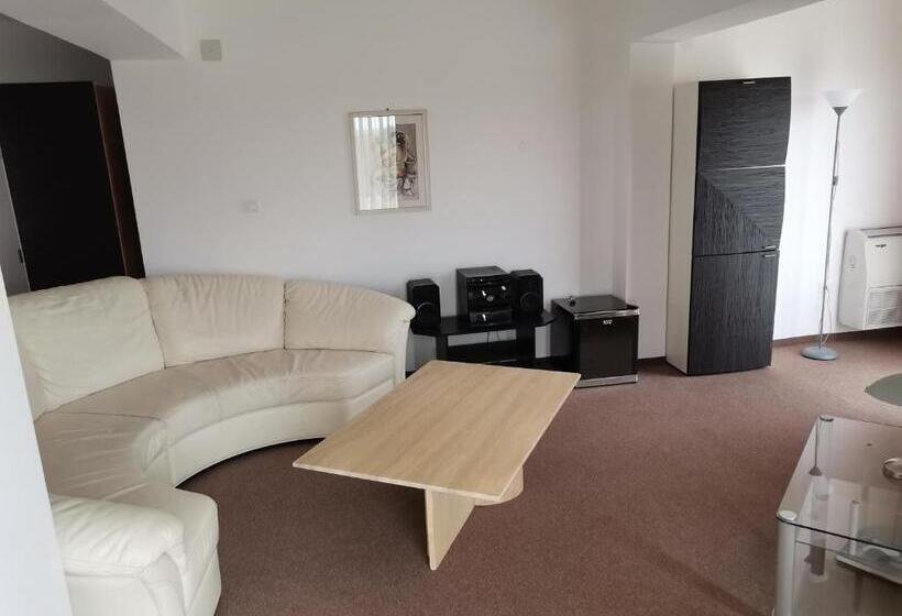 اتاق لوکس با بالکن, Plaža