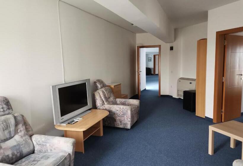 آپارتمان 2 خوابه, Plaža