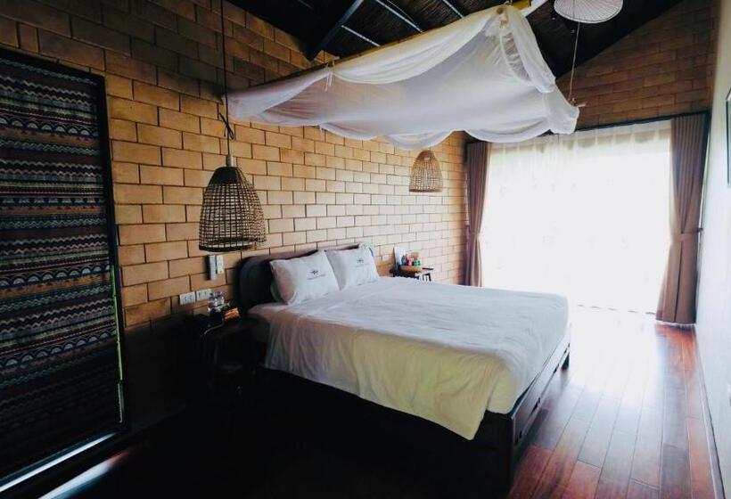 اتاق سوپریور, Tomodachi Retreat  Lang Mit
